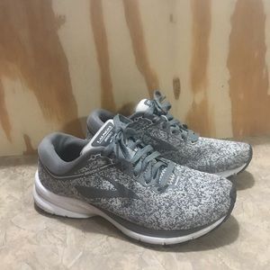 Brooks Launch 5